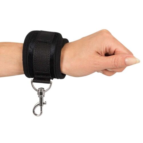 BIELIZNA-BDSM-FETISH-KIT-VELVET-BLACK-128E454-5.jpg BIELIZNA-BDSM-FETISH-KIT-VELVET-BLACK-128E454-5.jpg